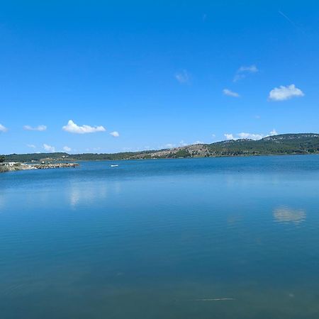 Gruissan, Studio Cabine, Au Calme Vue Degagee Sur Marina Exterior photo